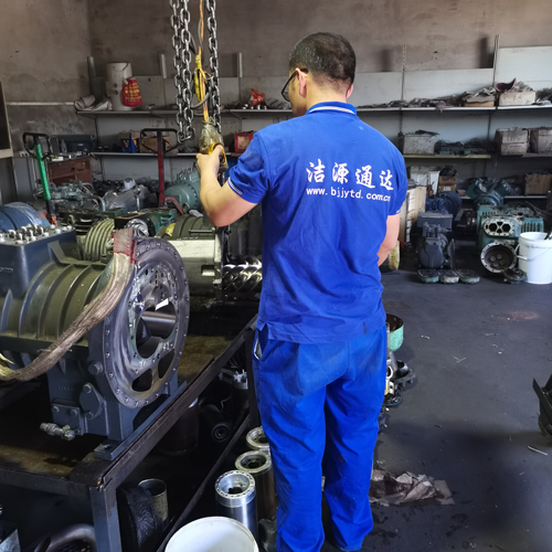 中央空調(diào)維修12.jpg