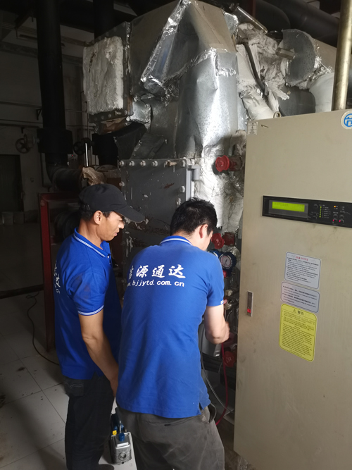 中央空調(diào)維修13.jpg
